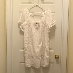 White Abercrombie and Fitch shift dress NWT